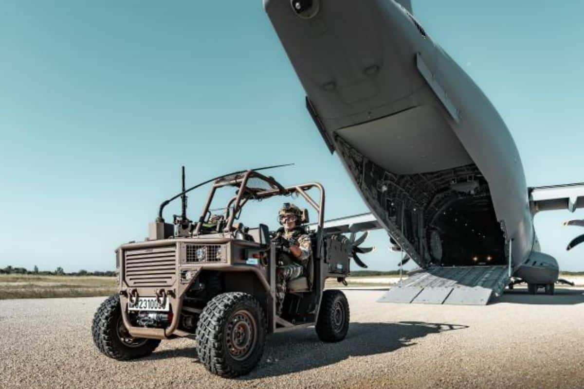 L'armée de Terre française utilise la première fois un A400M pour transporter des Fardier en ordre de combat
