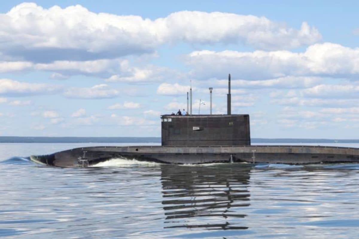 Un sous-marin de la flotte chinoise aperçu dans un des plus grands ports russes du Pacifique met le Japon en état d'alerte