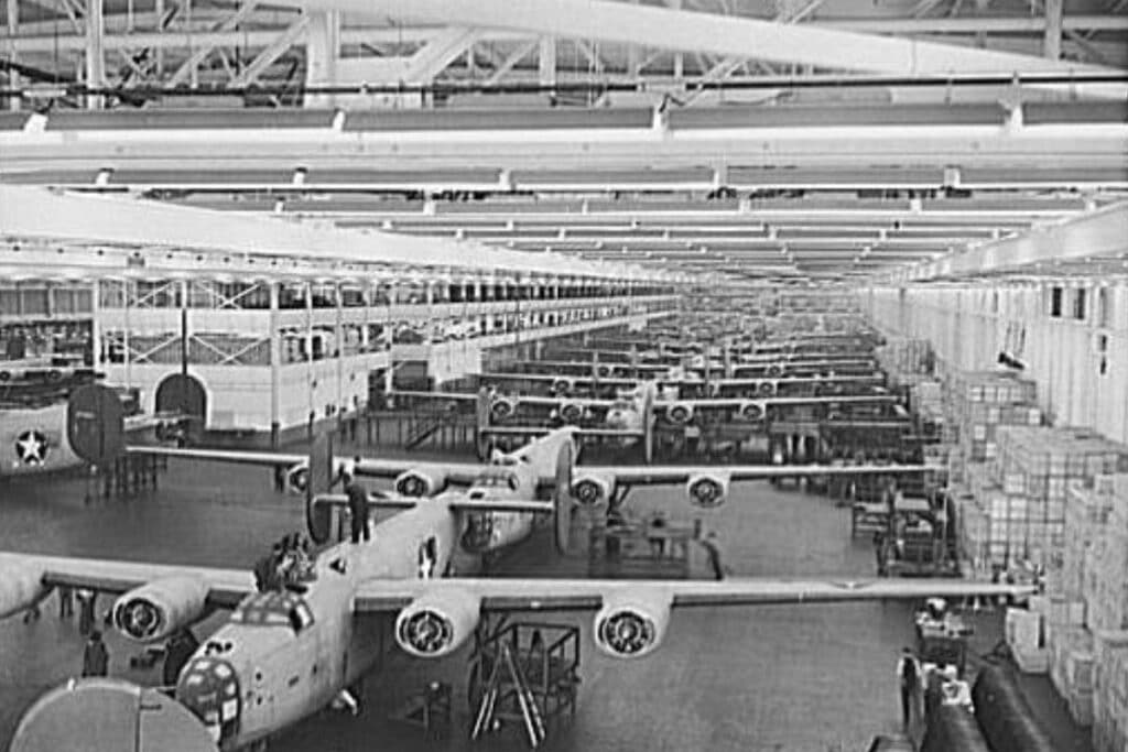 B-24 en cours de construction à Willow Run
