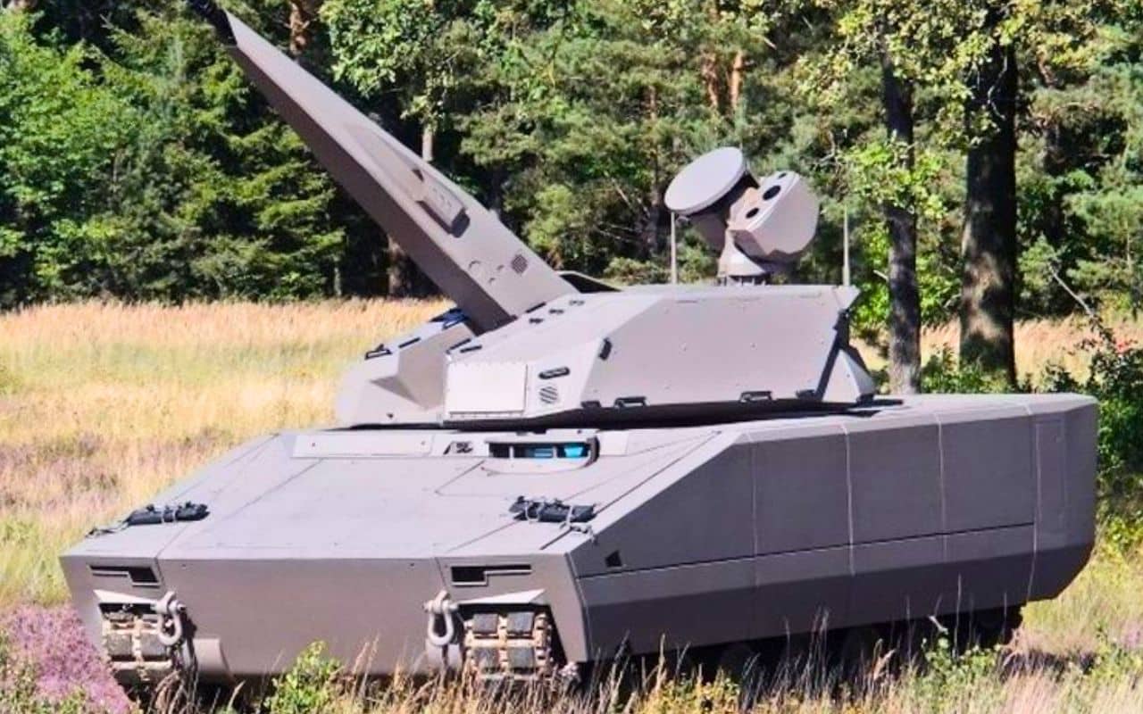 Jamais un véhicule de combat n’avait atteint un tel niveau de technologie anti-aérienne mobile et c'est l'armée allemande qui dévoile cette machine redoutable