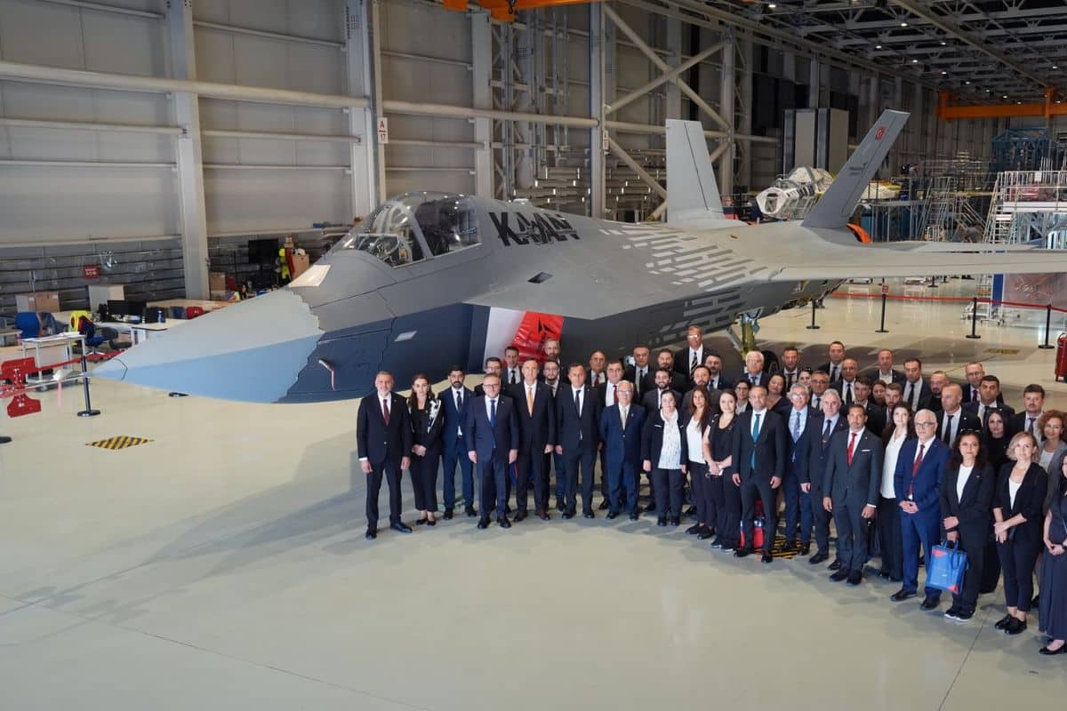 La Turquie met les Etats-Unis sous pression en dévoilant un deuxième prototype de son futur avion high-tech et potentiel concurrent du F35 : le KAAN