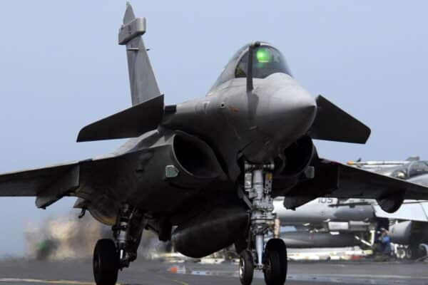 Pourquoi tant de haine contre le Rafale ? Le Danemark passe une commande de F-35 qui interroge alors que les Américains « lorgnent » sur le Groenland