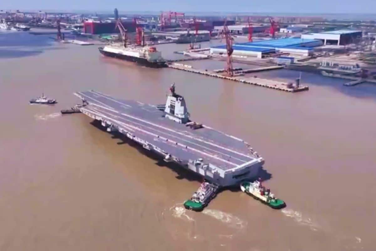 La Chine va battre les Etats-Unis sur leur propre terrain de jeu avec le nouveau plus grand porte-avions du monde d'un poids de 110 000 tonnes