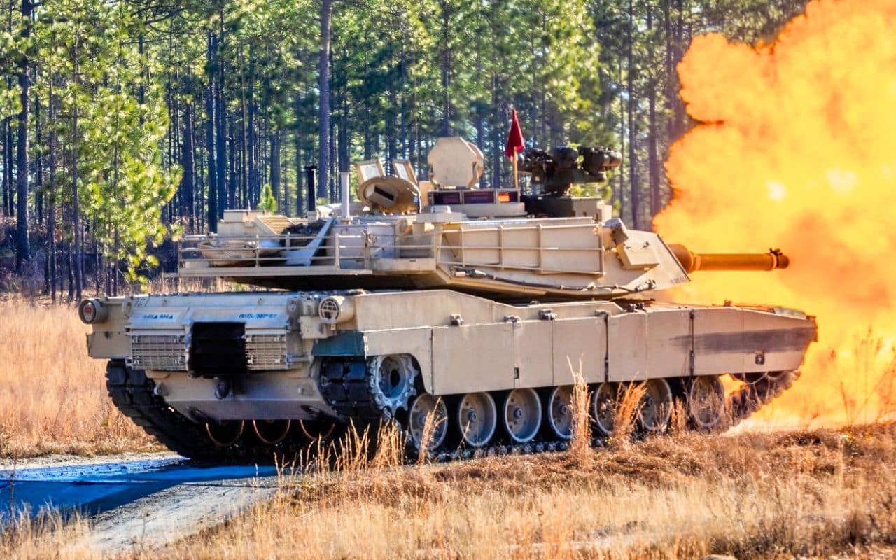 Le char le plus redouté de la planète revient en version furtive, le premier réellement prêt pour l’ère des drones tueurs et pensé pour dominer les 50 prochaines années