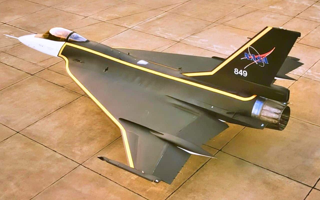 Avec 1 000 km d’autonomie et 40 % d’armement en plus, ce chasseur aurait pu devenir l’arme ultime des États-Unis mais il a été enterré pour un avion plus vieux et plus lourd