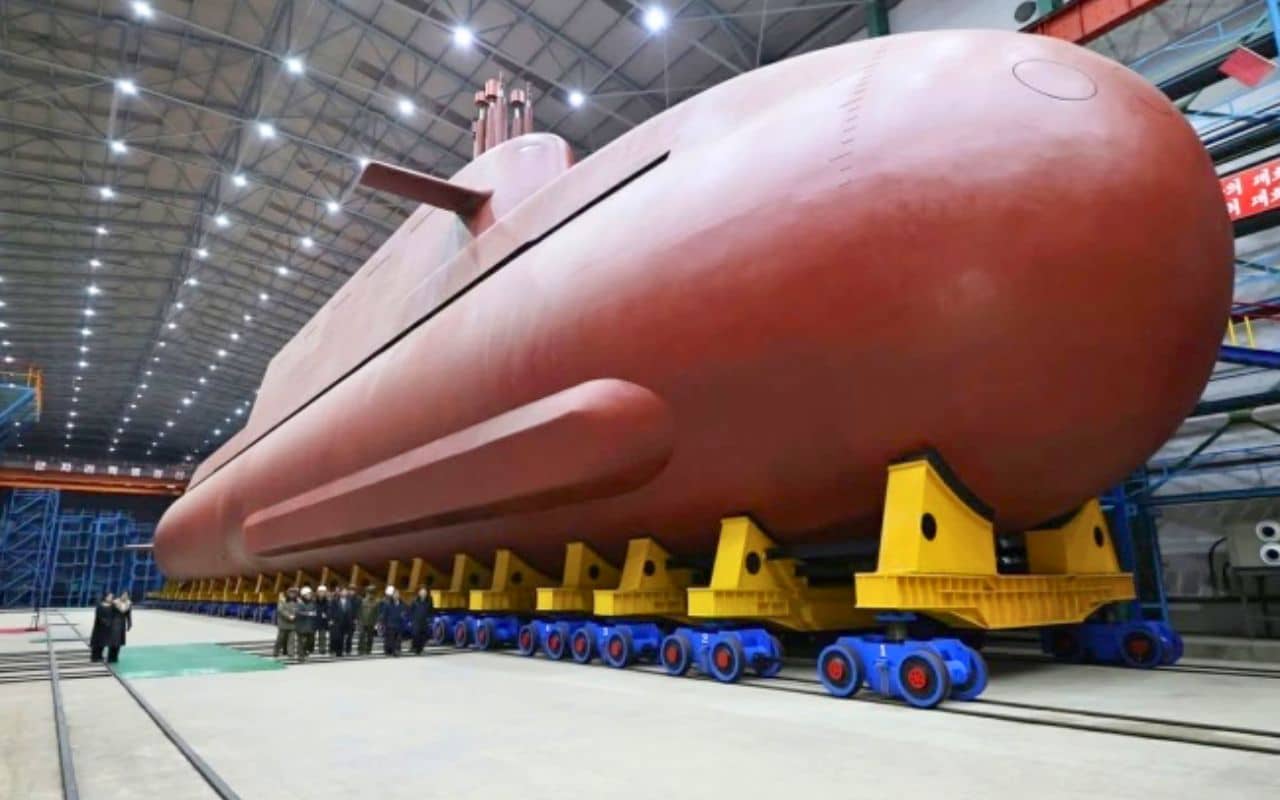 Les États-Unis redoutaient ce moment depuis 2016 la Corée du Nord scelle sa riposte nucléaire avec ce sous-marin de 8 700 tonnes