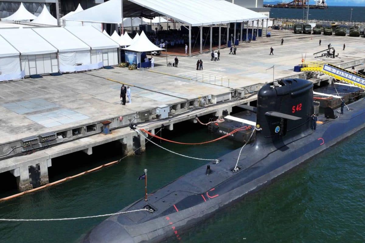 Métiers des sous-marins : carrières, spécialités et vie à bord