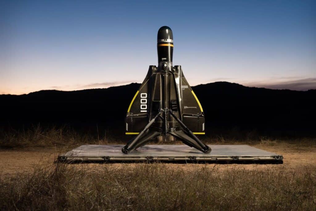 Le Roadrunner de l'américain Anduril est un des rares drones d'interception auquel le Fury peut être comparé.