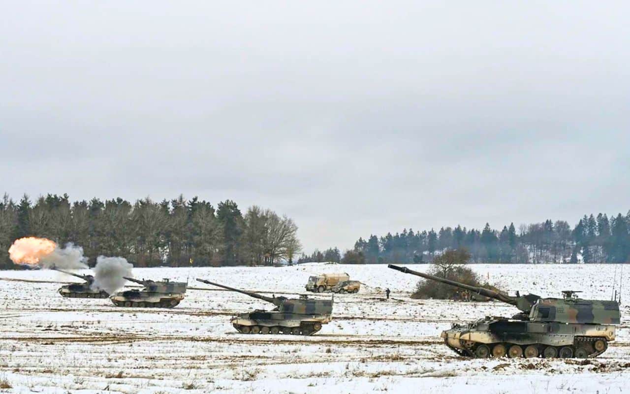 Cet exercice impliquant l'Italie et l'Allemagne met l’OTAN face à son défi le plus concret : faire circuler une mission de tir d’un pays à l’autre comme un simple ordre radio