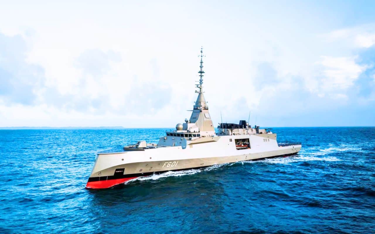 La France pousse la Grèce à la décision la plus rentable de sa marine : 3 frégates de plus, mais surtout une filière locale capable d’encaisser 20 ans de tension