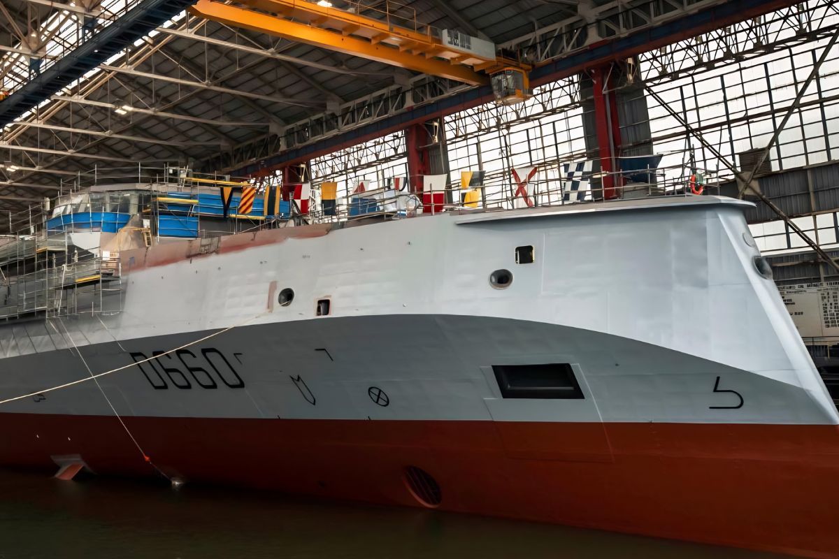 La production navale militaire française a produit 9 frégates en 11 ans alors que les Etats-Unis et le Royaume-Uni ne semblent plus être en mesure de tenir aucun délai