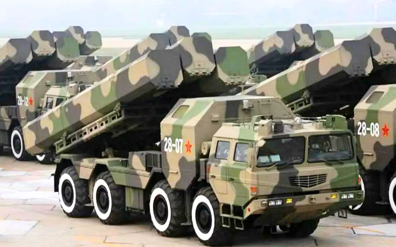 La Chine étend son missile CJ-10 à 2 000 km avec triple guidage inertiel satellite et terrain pour saturer les défenses adverses et frapper l'Indo-Pacifique sans bouger ses lanceurs