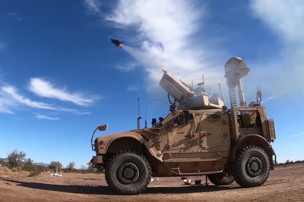 Le système aérien sans pilote de petite taille Coyote. (Crédits : Raytheon Missiles & Defense)