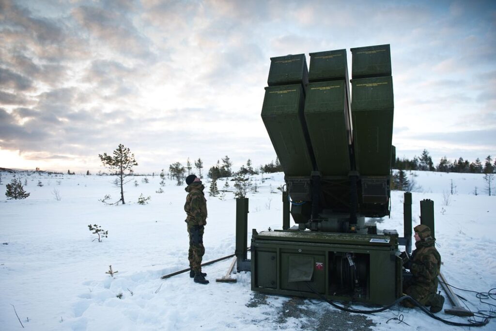 Système de missiles sol-air avancé norvégien - Originellement sur le compte flickr de Soldatnytt : https://www.flickr.com/photos/soldatnytt/5098647353/