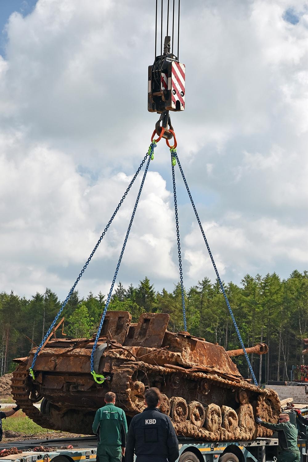 Le StuG III sera éventuellement exposé dans un musée de Dresde. Crédit : A. Hüser / Quartier de préservation des monuments archéologiques de Cuxhaven