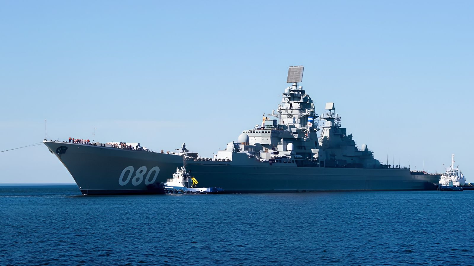 27 ans que la terre entière attendait (ou pas) ça mais ce croiseur nucléaire russe de 28 000 tonnes va reprendre la mer en laissant au passage 2,67 milliards de dollars