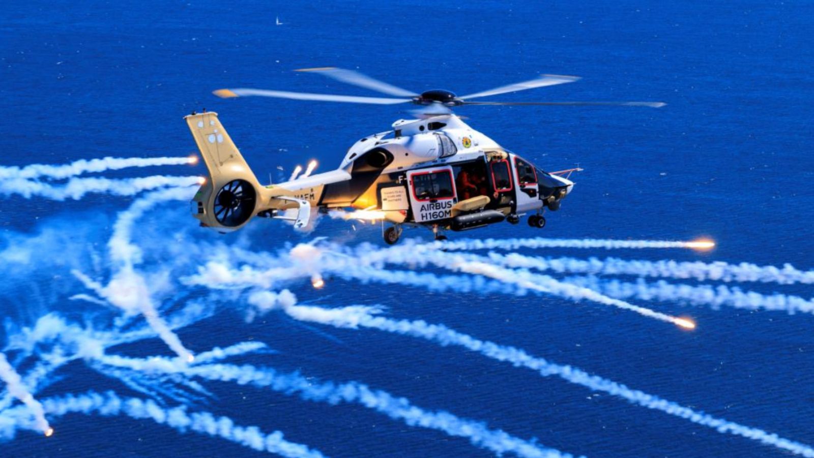 Bonne nouvelle pour les cieux français, le nouveau « bon à tout faire » des armées de l'Hexagone est à l'heure sur son programme : le H160M Guépard