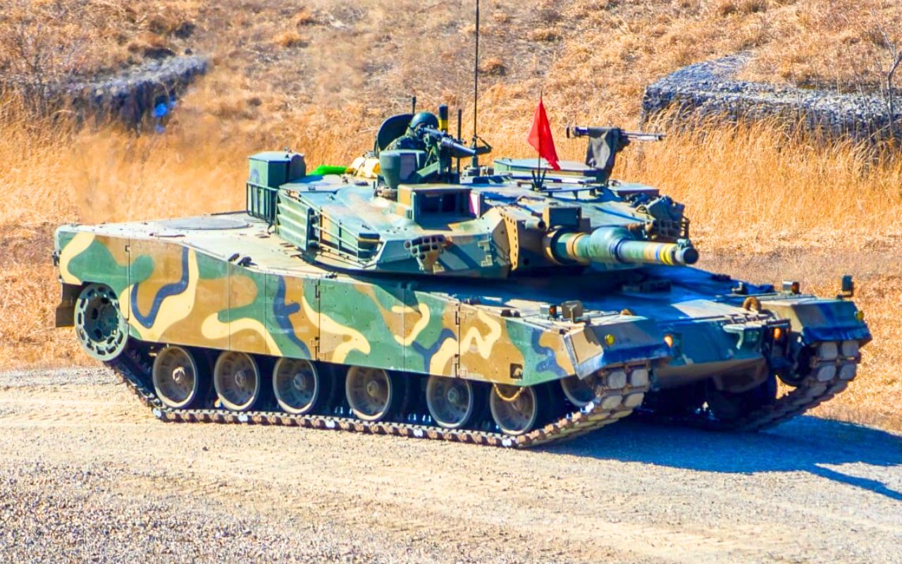 Ce char surnommé « baby Abrams » prend feu à deux pas de la Corée du Nord, l'équipage évacue in extremis