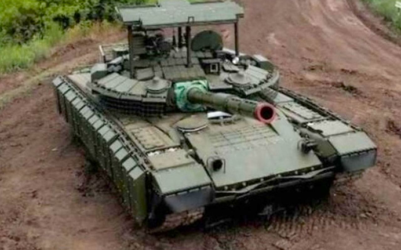 Le char le plus rapide de Russie se couvre d'une carapace inédite pour survivre aux drones