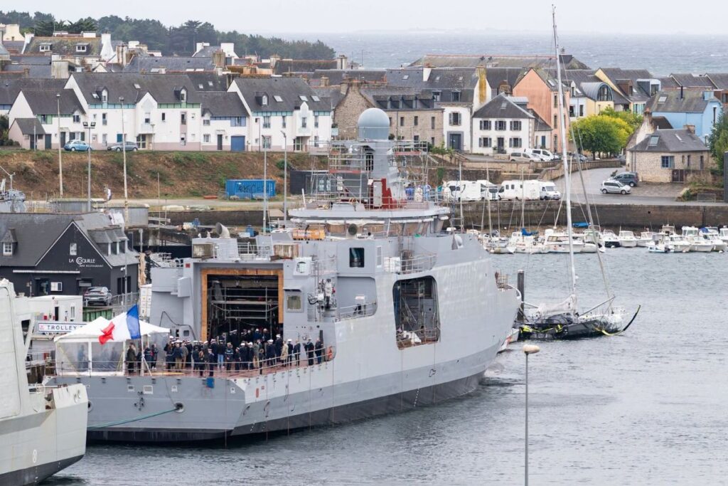 Le Trolley de Prévaux en achèvement à quai le jour de sa prise d'armement - crédit ; Marine nationale