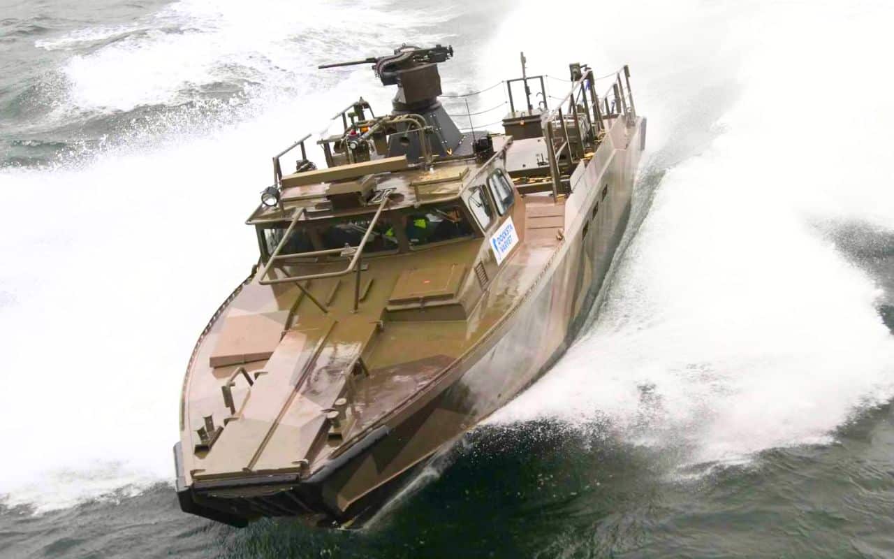 Le Canada prend ses distances avec les États-Unis et fait venir des bateaux d'assaut suédois