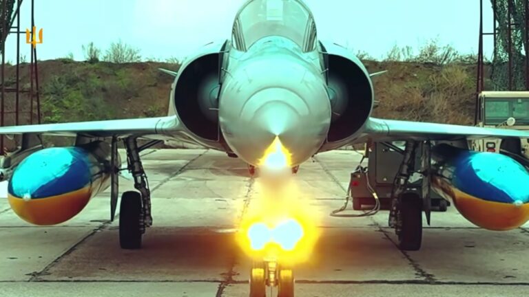 Les Mirage 2000 ont beau être appréciés des pilotes ukrainiens, leur faible nombre ne suffira pas à compenser l’usure des F-16 dont 50% est hors d’usage