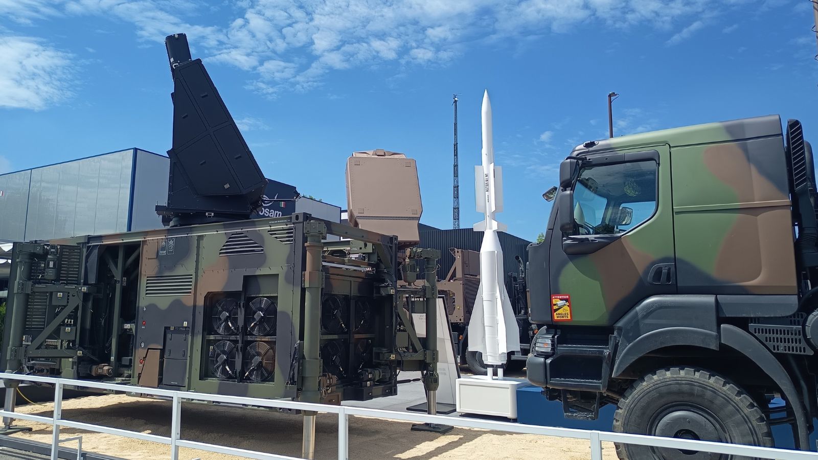 La France va encore une fois affronter l'Allemagne dans une course au leadership dans l'armement avec le futur intercepteur anti-missiles hypersoniques de l'Europe