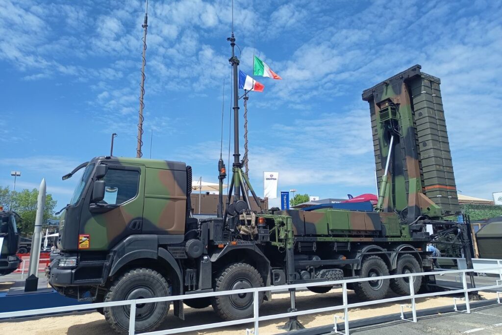 Un SAMP/T NG sur le stand de Thales lors d'Eurosatory 2026 - crédit : Forum-Militaire.fr