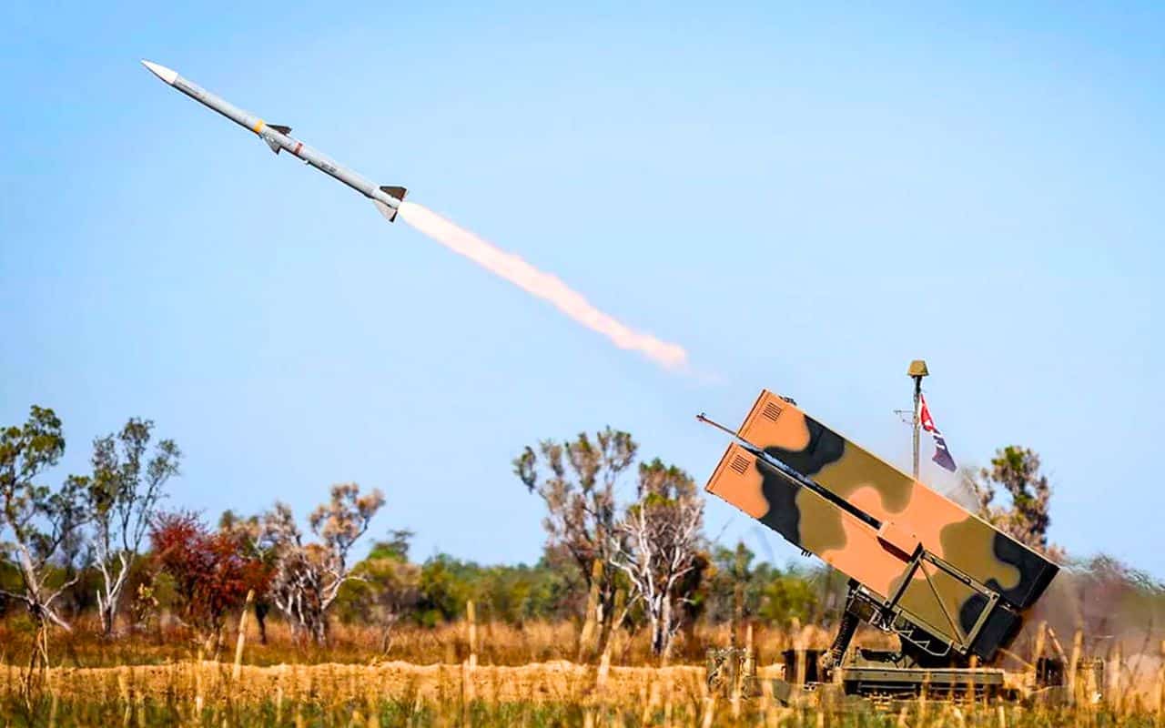 Capable de frapper a 15 000 mètres d’altitude ce système australien intercepte des avions de chasse avec une précision redoutable