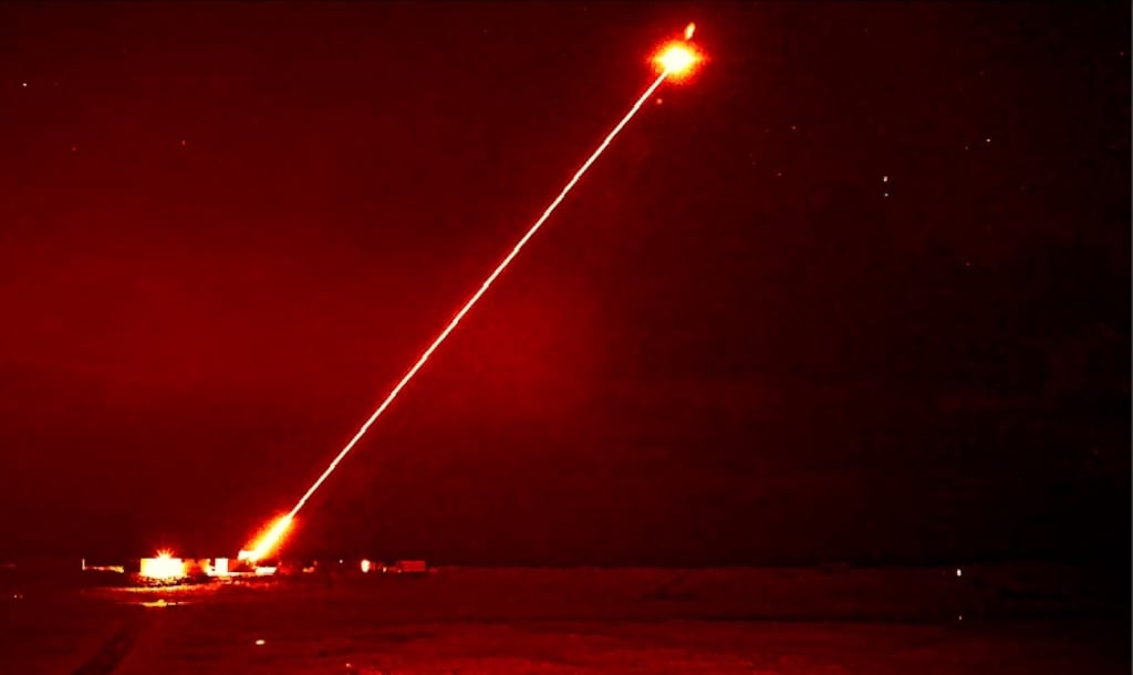 La Royal Navy britannique prévoit de déployer l'arme à énergie dirigée laser DragonFire sur ses navires (Ministère britannique de la Défense)