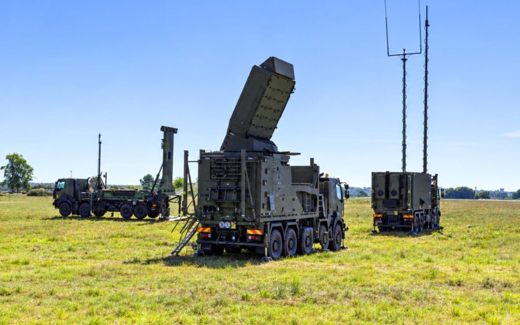 Le premier de ces boucliers antimissiles est allé à l’Italie, la France vient d’en commander quatre de plus et avance ses livraisons
