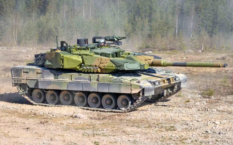 Le chef des armées norvégiennes ne voulait pas de ces chars, son pays vient d’ouvrir une usine pour en assembler trente-sept