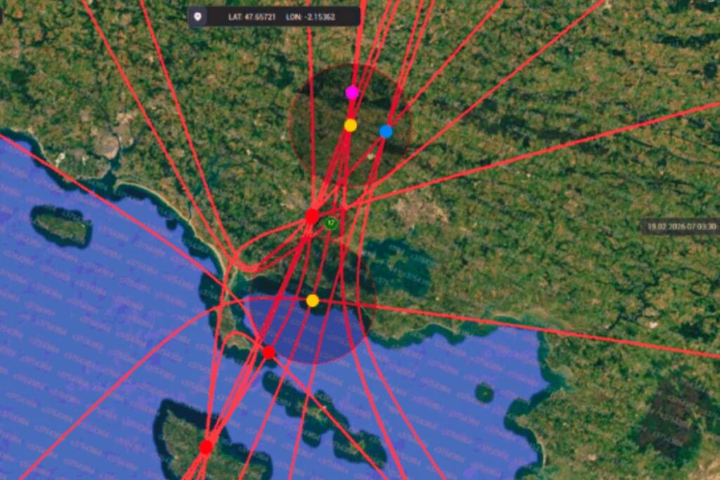 Fondée dans les années 1980, ATDI Group développe des solutions utilisées pour planifier, modéliser et optimiser les réseaux de communication, qu’il s’agisse de télécoms civils, de systèmes critiques ou d’applications militaires. Ses outils permettent notamment de simuler la propagation des ondes, d’anticiper les interférences et de garantir la performance des réseaux dans des environnements complexes.