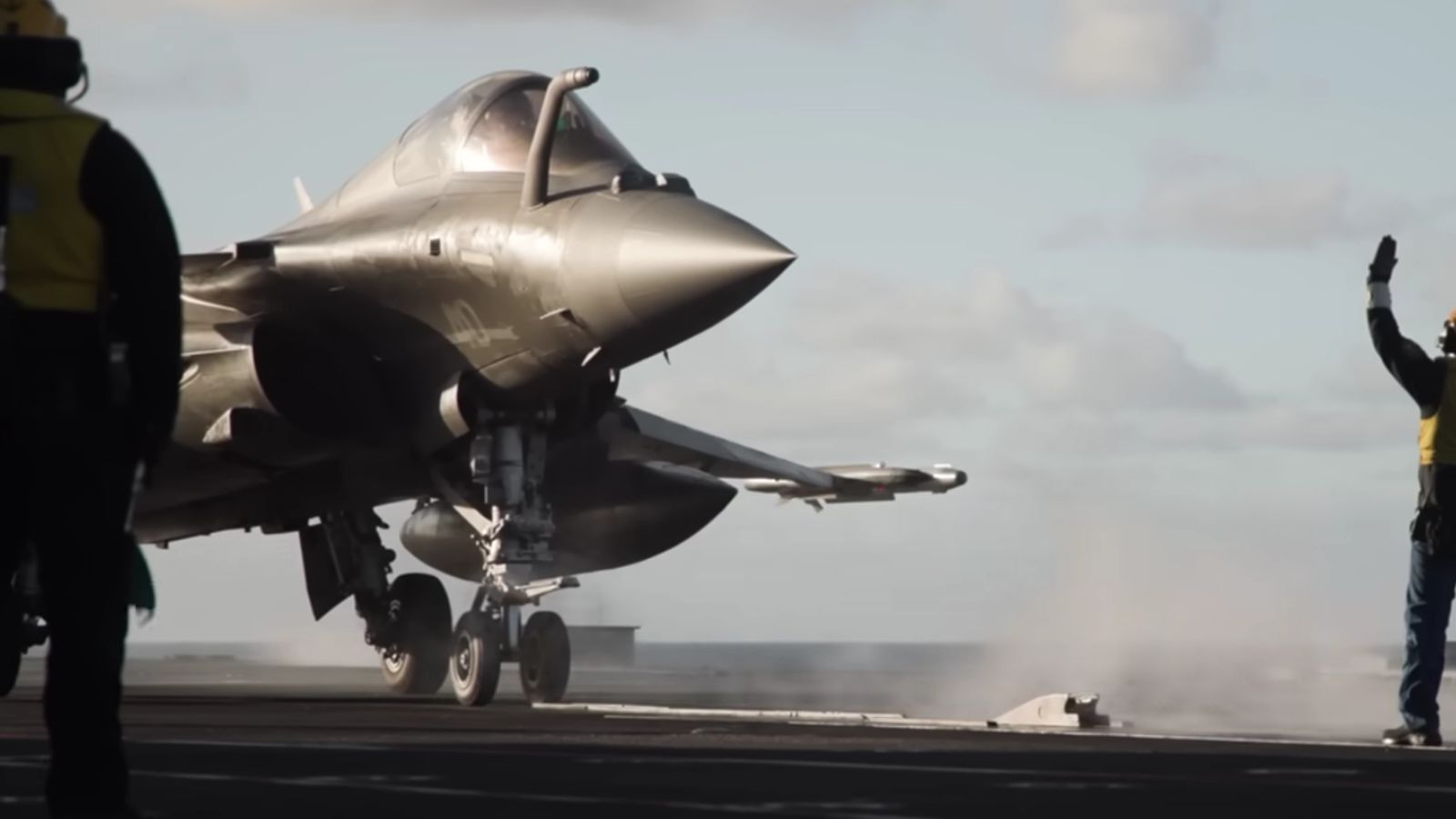 Le rapport parlementaire N°2617 appuie « là où ça fait mal » sur le niveau réel de l’armée française qui dépend largement de l’étranger pour faire la guerre