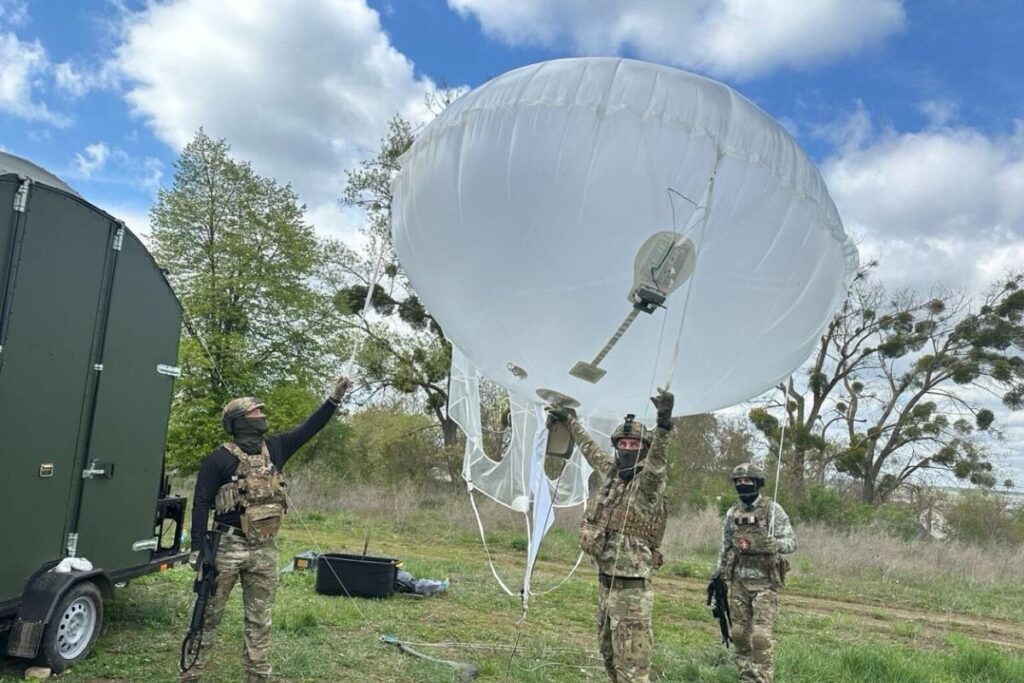 Aérostat Aerobavovna ARB12 utilisé par les forces spéciales ukrainiennes - crédit : Vysoven