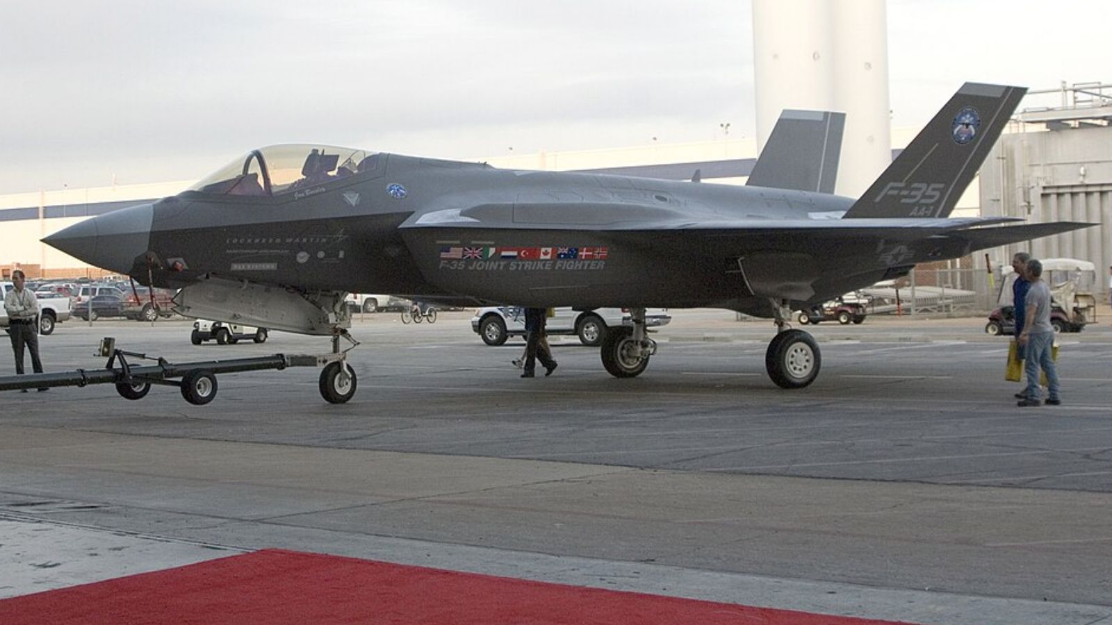 La Suisse reconnaît officiellement s’être fait « avoir » par les États-Unis sur le contrat des F-35 et ne pourra acquérir que 30 avions au lieu de 36